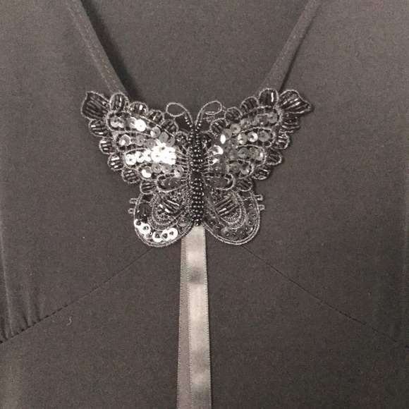 Super cute black dress shirt - Picture 2 of 5